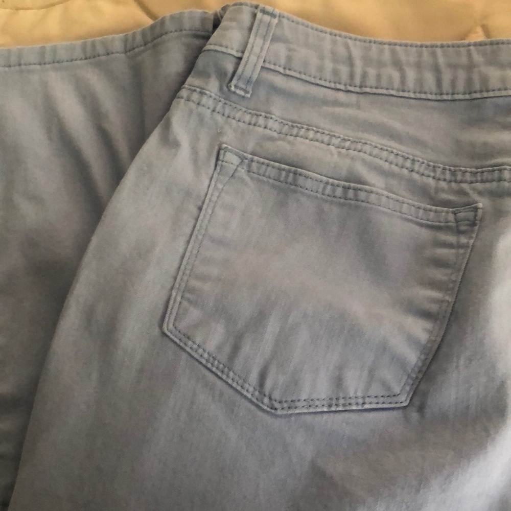 Lee Riders Capris size 14W light blue